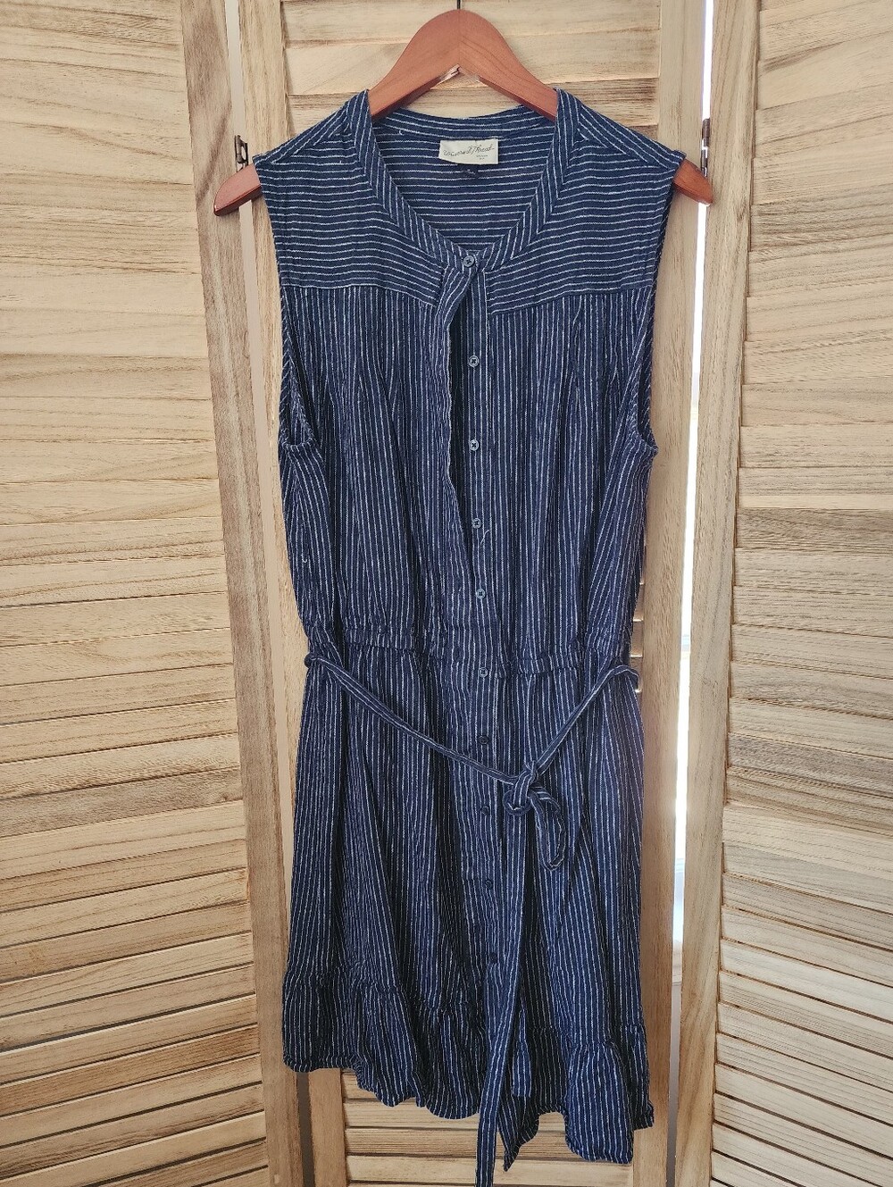 Universal Thread Sleeveless Navy Blue Striped Dress